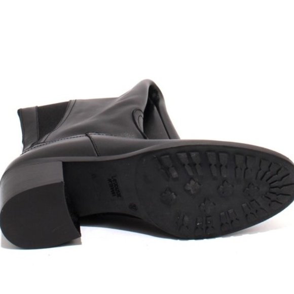 ITALIAN Black Leather Zip-Up Knee-High Heel Boot - Picture 8 of 8